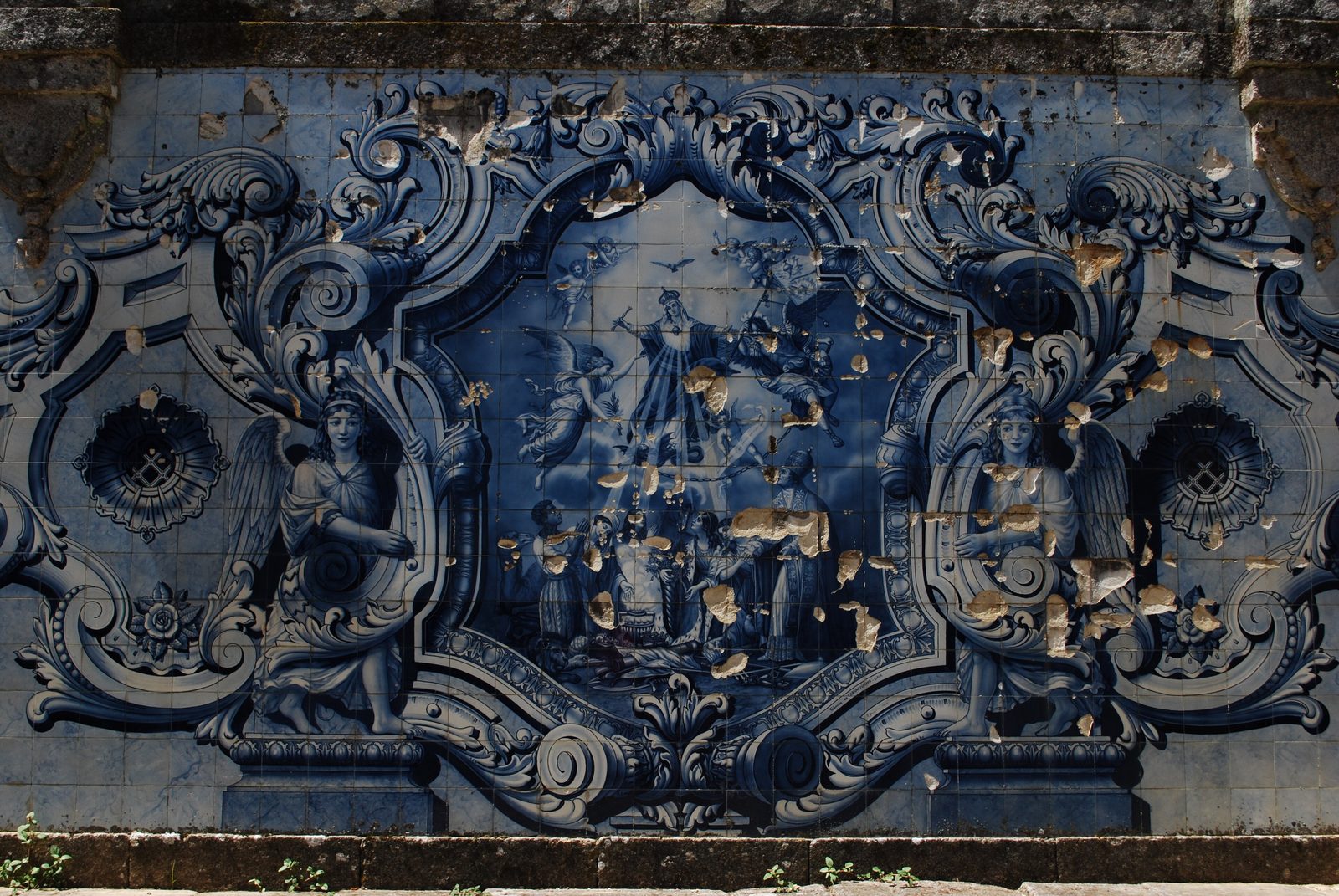 Lamego, Nossa Senhora dos Remédios, staircase azulejos