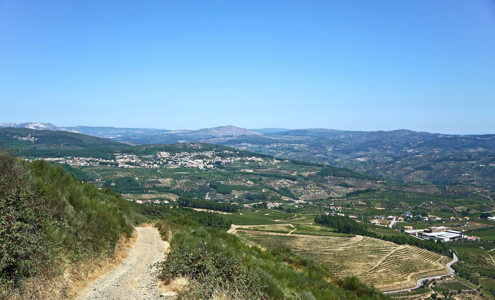 Provesende, São Domingos viewpoint, valley view
