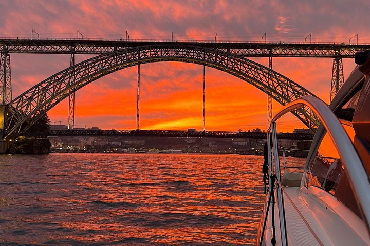 Porto Private Douro River Yacht Cruise with Local Wine and Snacks, photo 4