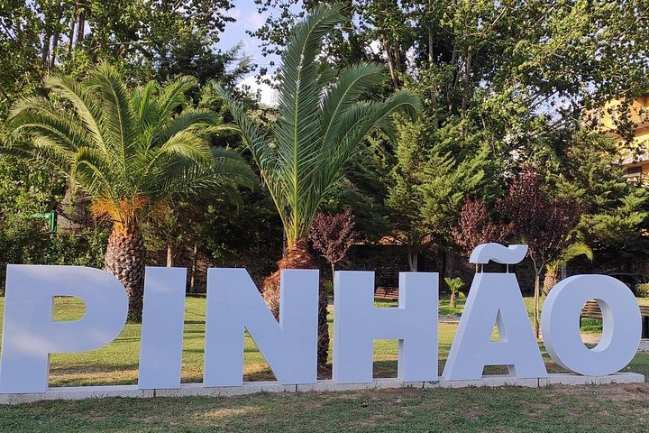 Visit Pinhão : Farm, Wine Tasting, Panoramic Cruise, photo 4