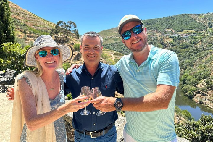 Half-Day Douro Valley Tour with Winery Lunch & River Cruise, photo 3