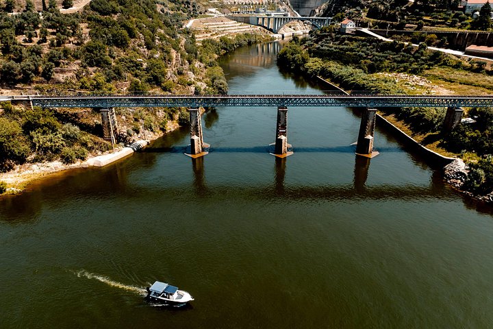 Pinhão: Douro River Cruise with Lunch Included, photo 4