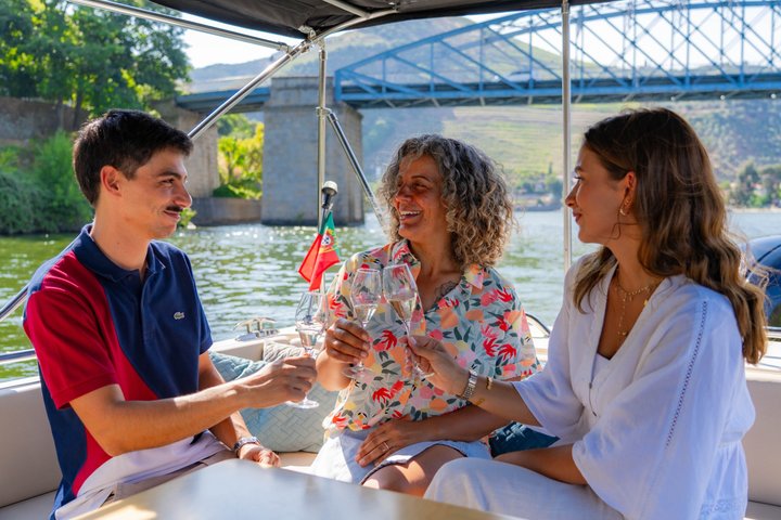 Douro River Cruise, Private River Cruise, Pinhão 1 Hour, photo 2