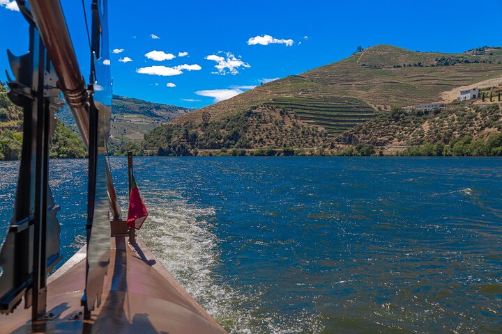 Douro Valley: private tour with lunch and wine estate all inclusive, photo 2