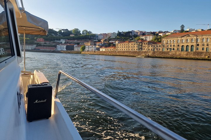 Porto: Private 6 bridges tour, Douro river with sunset option, photo 3