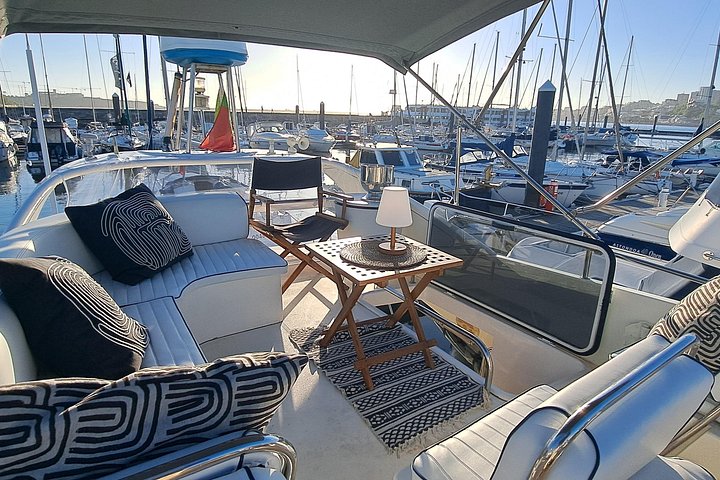 Porto: Luxury Yacht Tour on the Douro River, Sunset or Daytime, photo 4