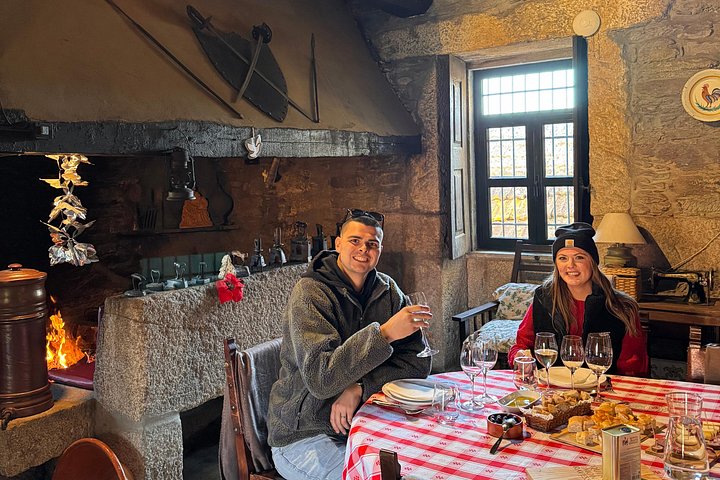 Private 4wd adventure in the Douro: lunch, wine tasting and boat, photo 4