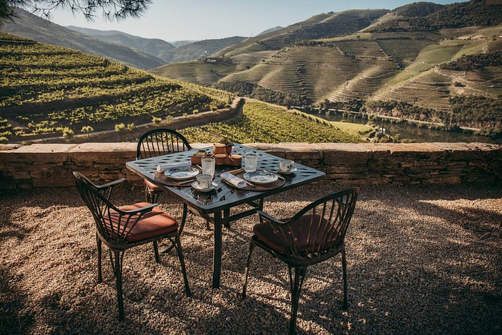 Private Douro Valley Wine Tour with Scenic Cruise and Lunch, photo 4