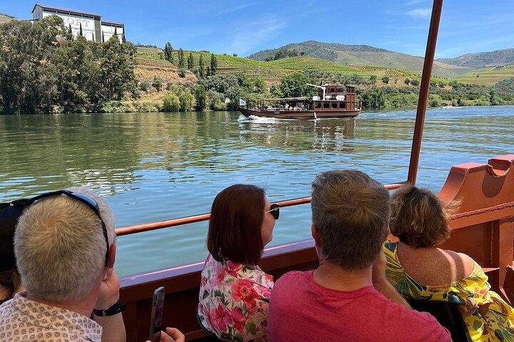 Half-Day Douro Valley Tour with Winery Lunch & River Cruise