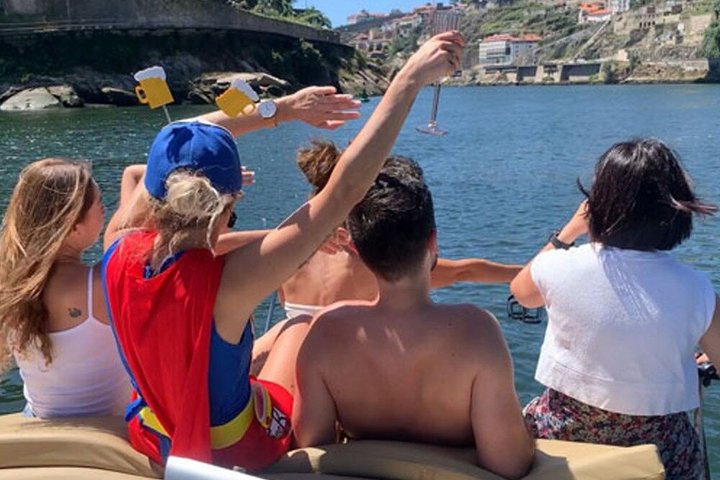 Private 2-Hour Douro River Cruise with Swimming