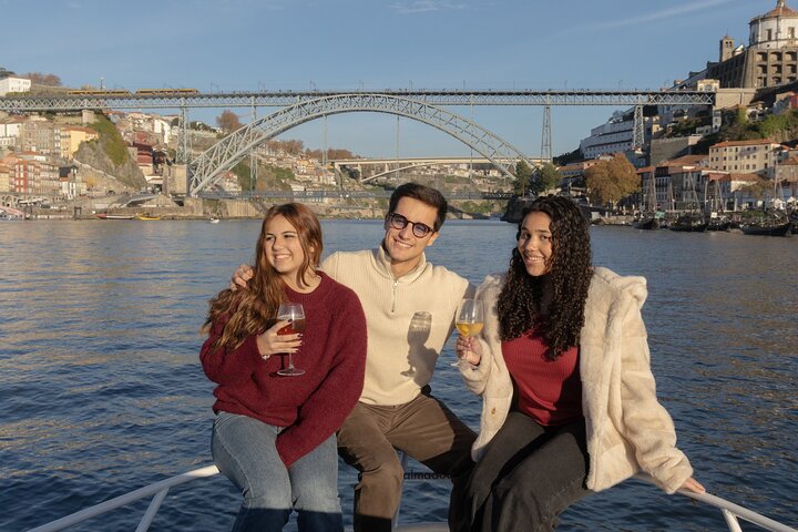 Porto: Douro Cruise on a 1963 Boat, 4 Port Wines, Max 6, photo 3