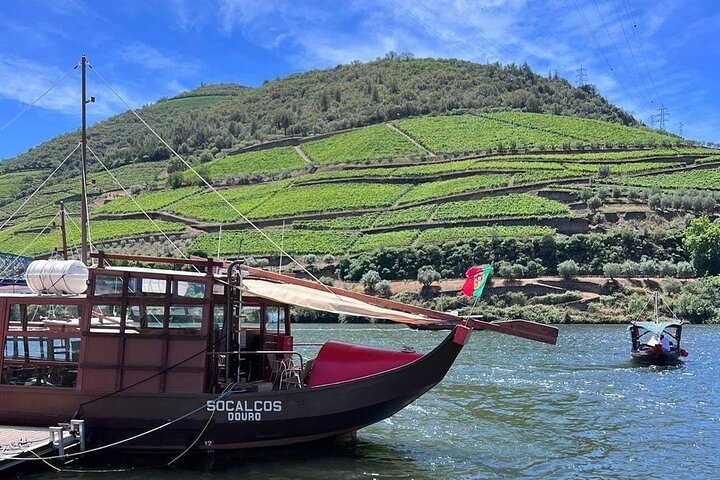 Douro Valley Tour, 3 Wine tastings, Lunch & river Cruise, photo 3
