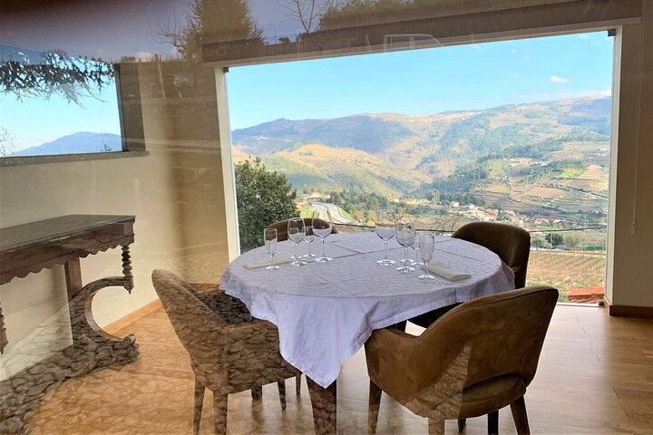 Winery Tour and Wine Tasting Quinta da Portela de Baixo in Lamego, photo 2