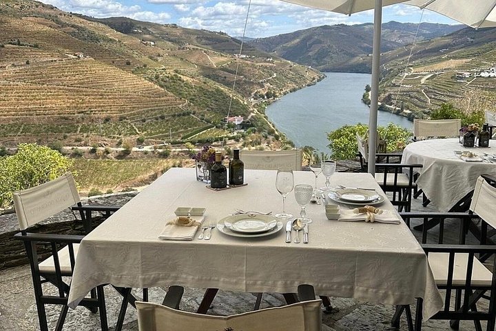 Private Douro Valley Wine Tour with Scenic Cruise and Lunch, photo 5
