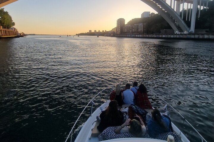 Porto: Private 6 bridges tour, Douro river with sunset option, photo 4