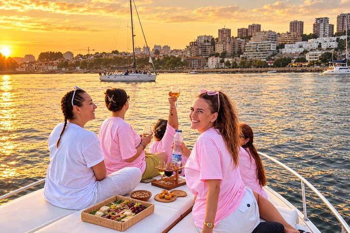 Porto: Private Douro Cruise, 1963 Boat, Bridges & Sunset