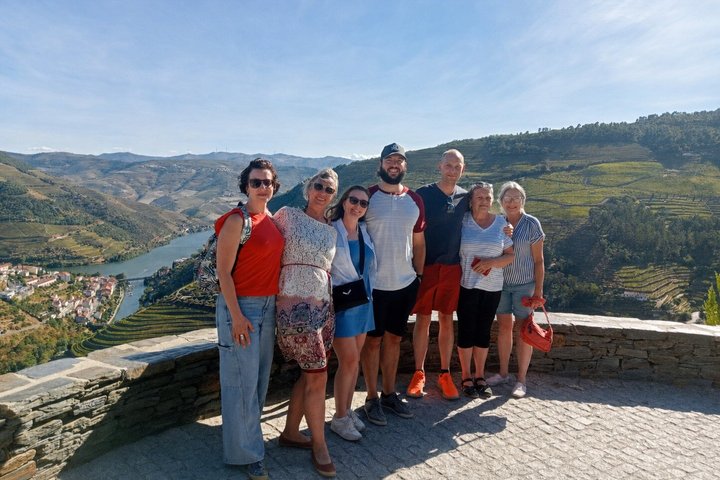 Douro Valley Small-Group Wine Tour: 2 Wineries, Cruise & Lunch, photo 2