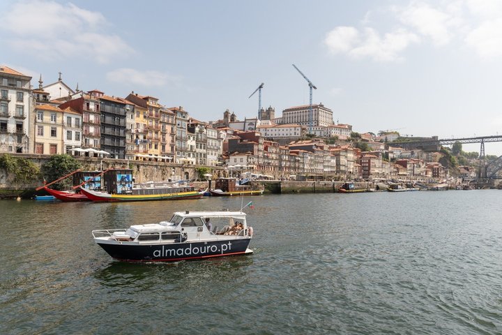 Porto: Private Douro Cruise, 1963 Boat, Bridges & Sunset, photo 4