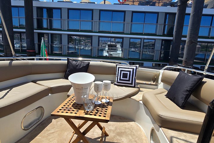Porto: Luxury Yacht Cruise on the Douro River and Estuary Reserve, photo 2