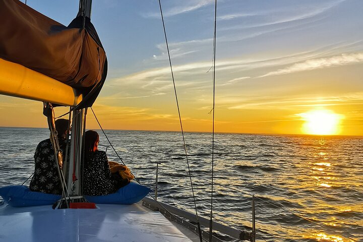 Porto: Sunset or Daytime, Charming Sailboat Cruise on the Douro River, photo 4