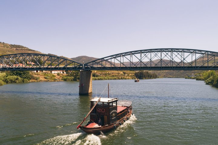 Douro Valley Wine Tour with Amarante: 2 Wineries, Lunch & Cruise, photo 2