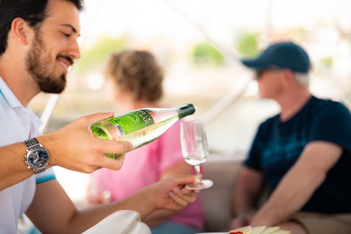 Porto Private Douro River Yacht Cruise with Local Wine and Snacks, photo 2