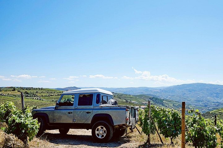 Private Douro 4x4 Adventure from Porto with Deluxe Pic nic, photo 4