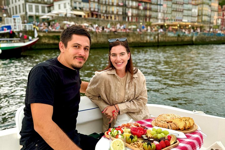 Porto: 6 Bridges Private Douro River Yacht w/ Food & Wine, photo 3