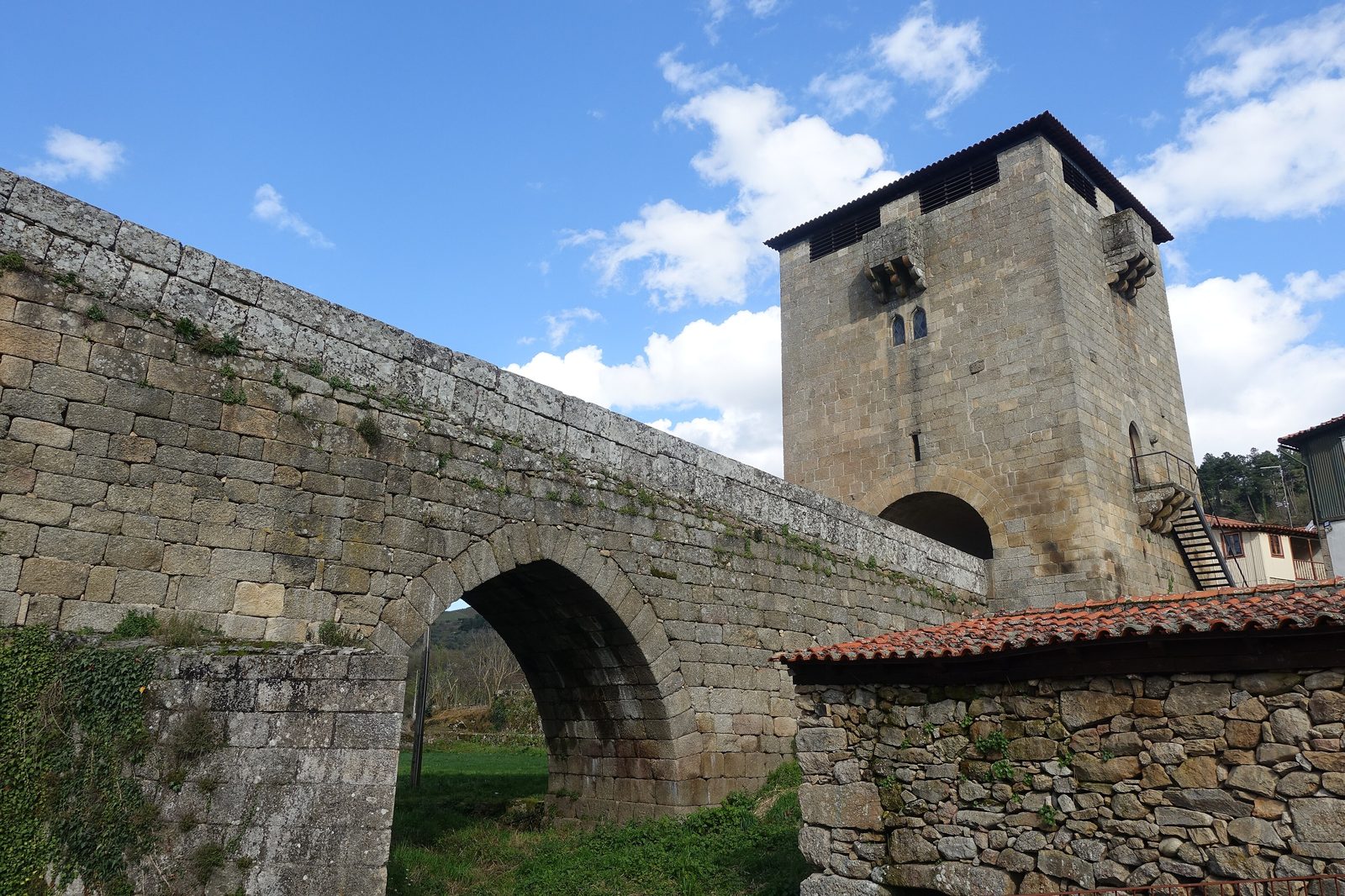 Ucanha, fortified bridge and tower